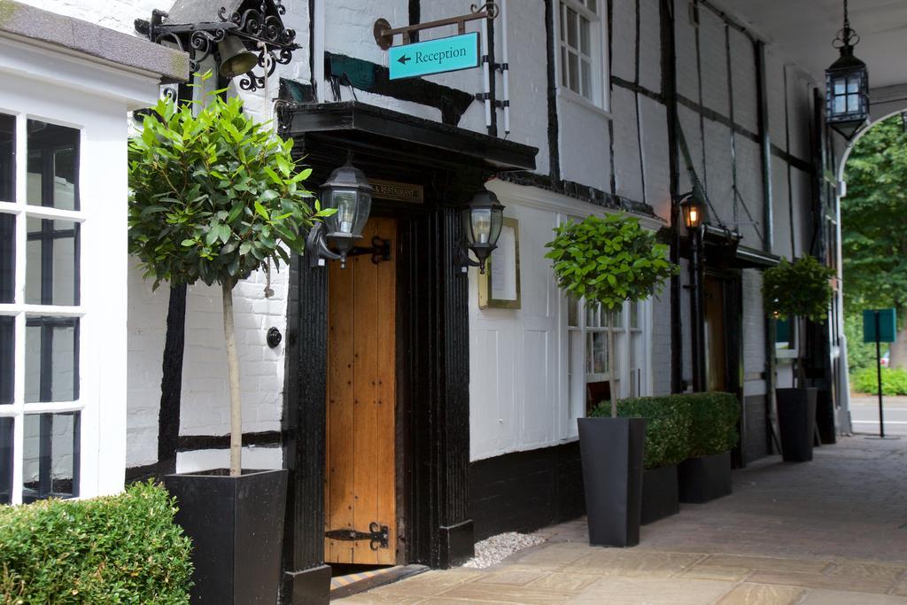 ווקינג The Talbot Inn מראה חיצוני תמונה