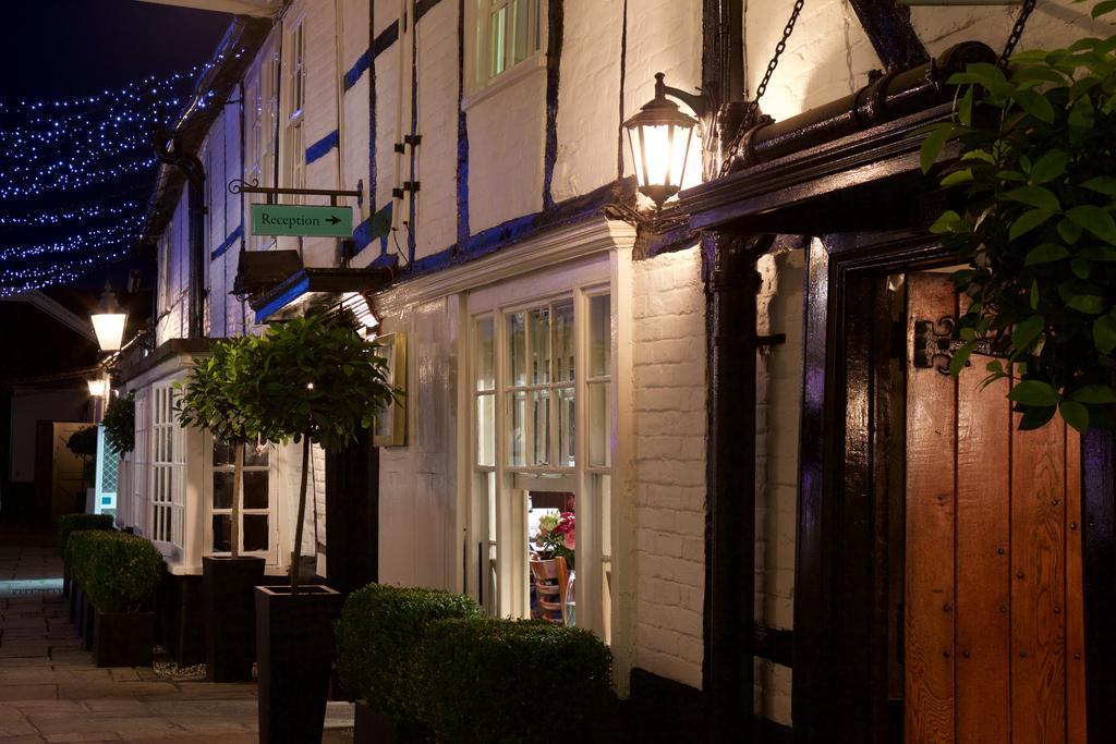 ווקינג The Talbot Inn מראה חיצוני תמונה