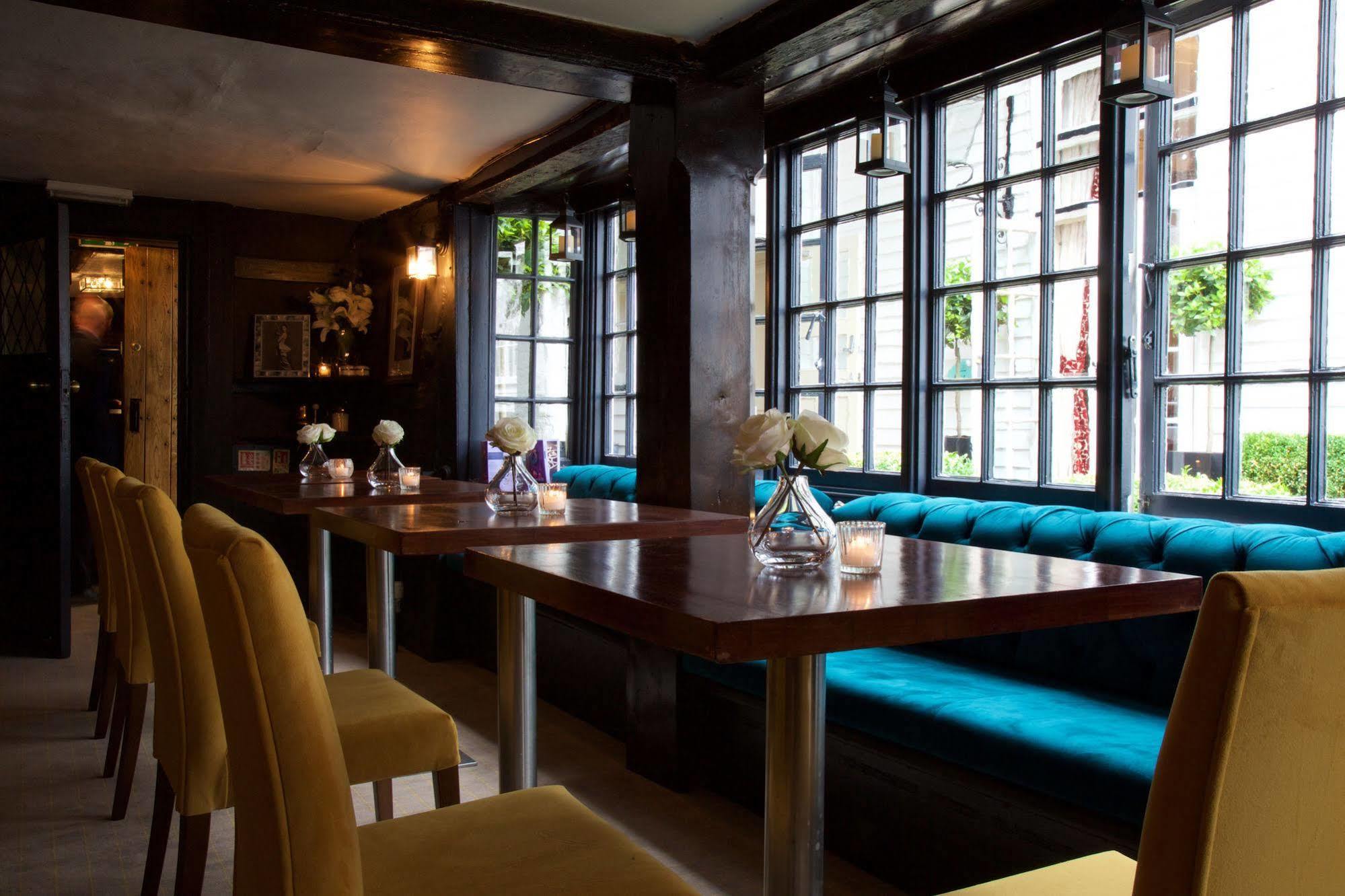 ווקינג The Talbot Inn מראה חיצוני תמונה